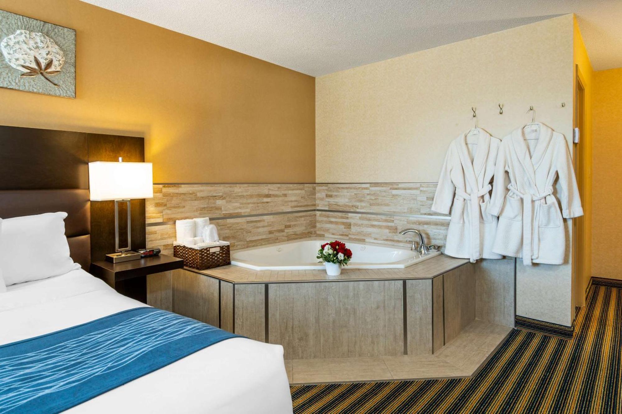 Comfort Inn Сент-Томас Экстерьер фото