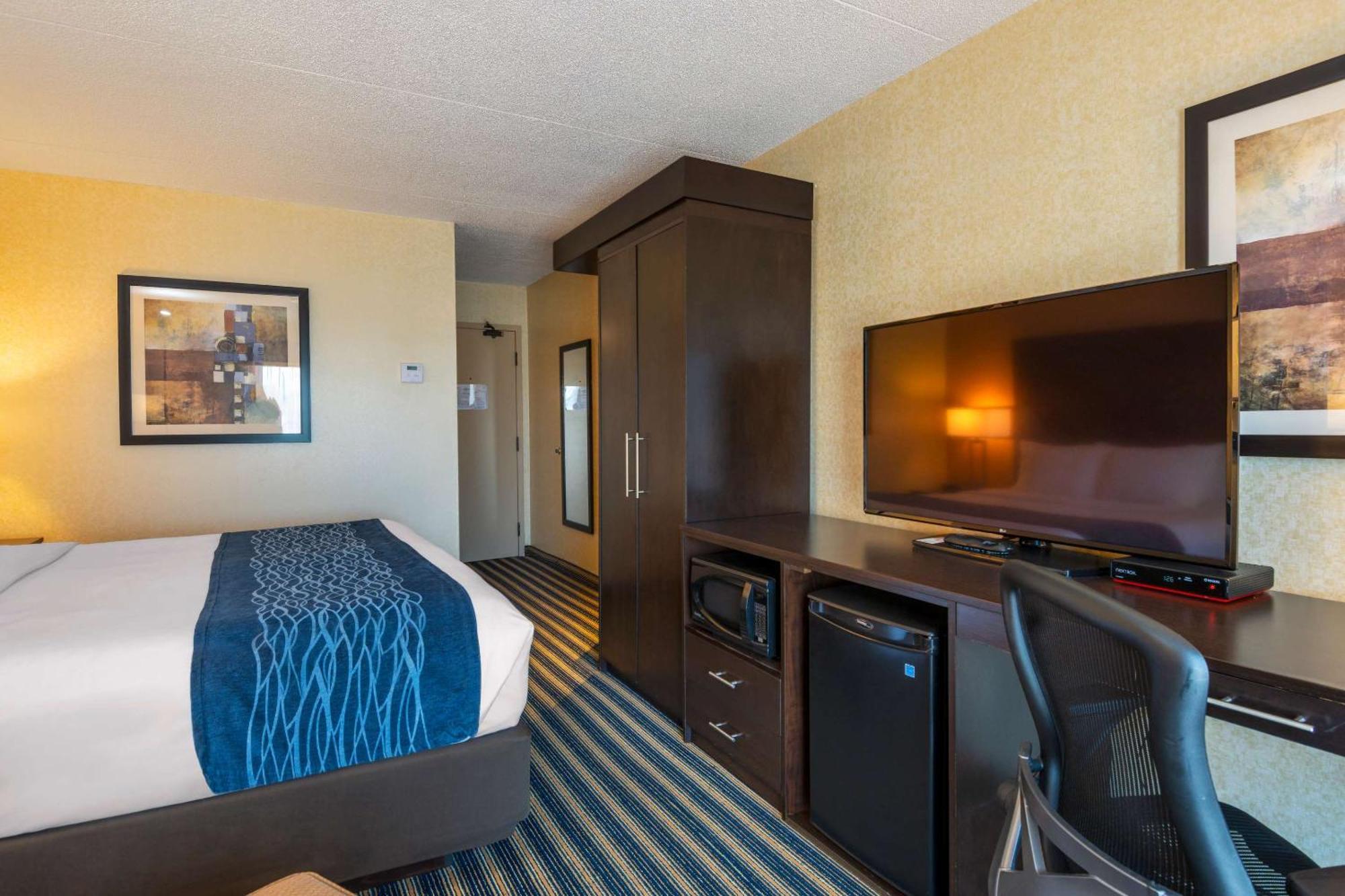 Comfort Inn Сент-Томас Экстерьер фото