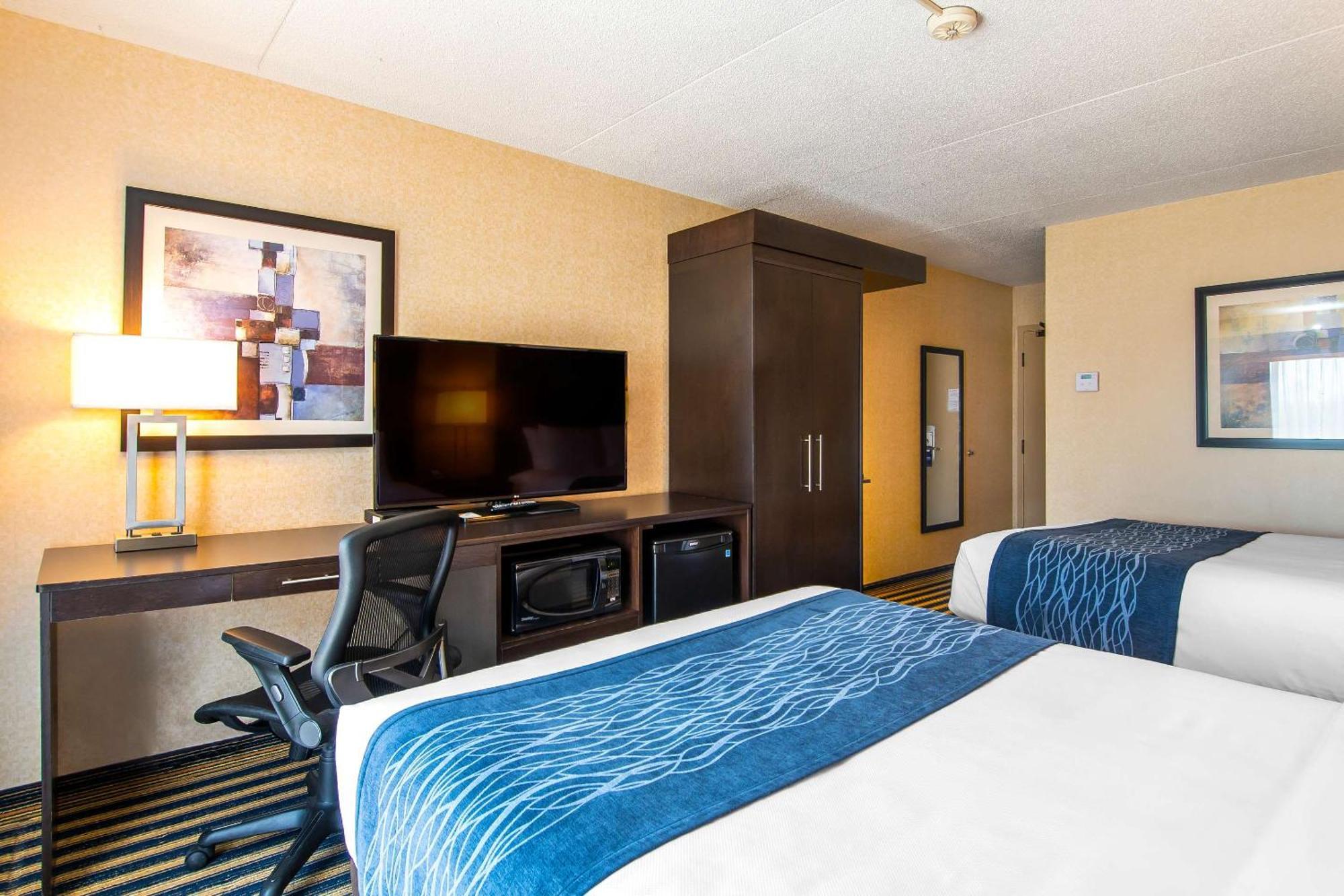 Comfort Inn Сент-Томас Экстерьер фото