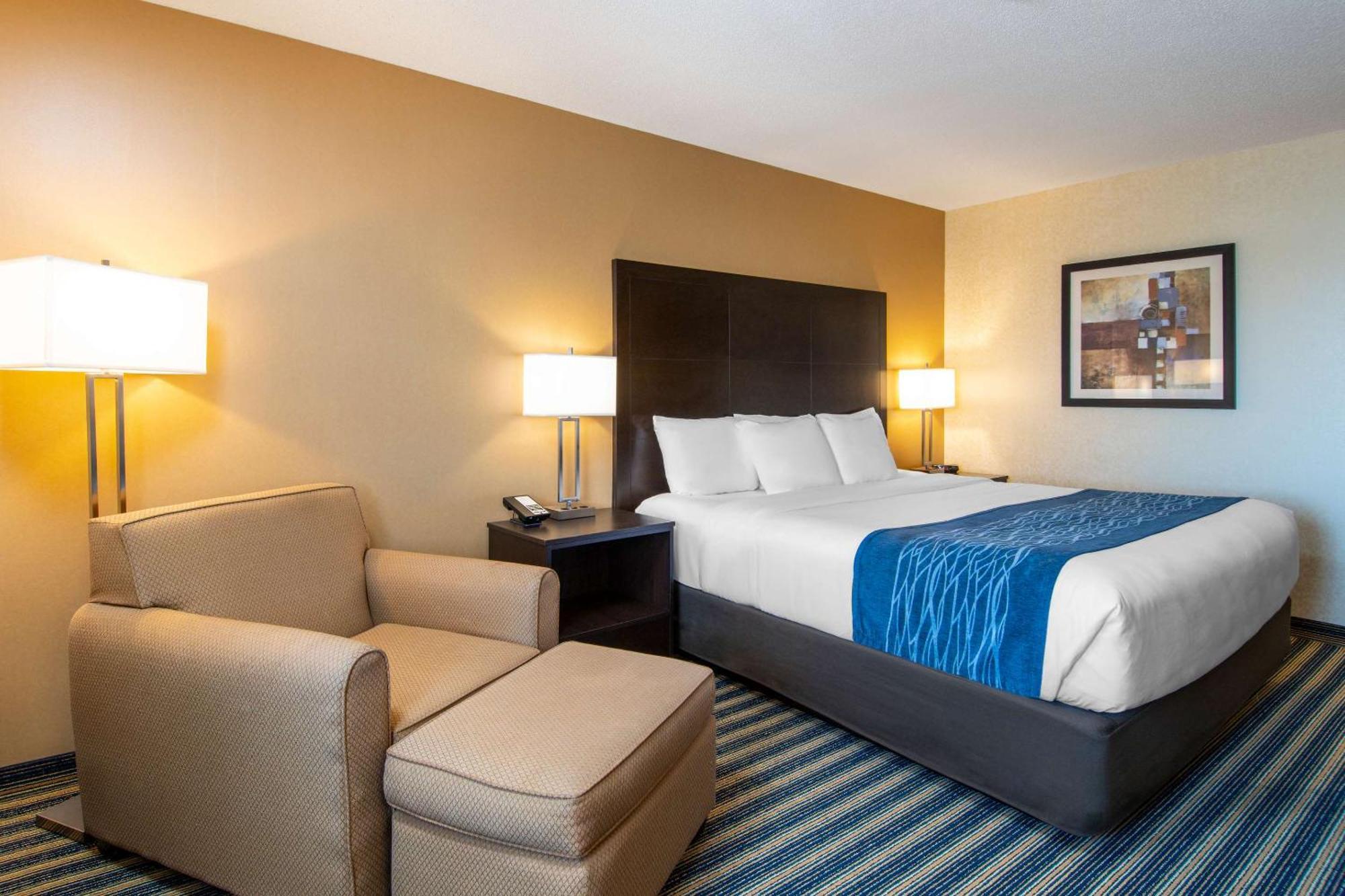 Comfort Inn Сент-Томас Экстерьер фото