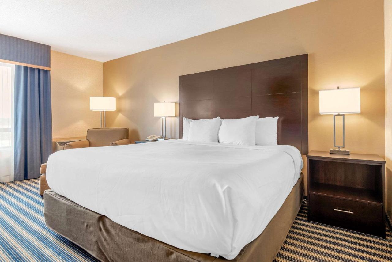 Comfort Inn Сент-Томас Экстерьер фото